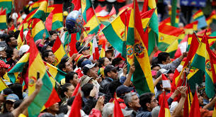 O que une crises na Bolívia e no Chile, modelos da esquerda e da direita na América Latina